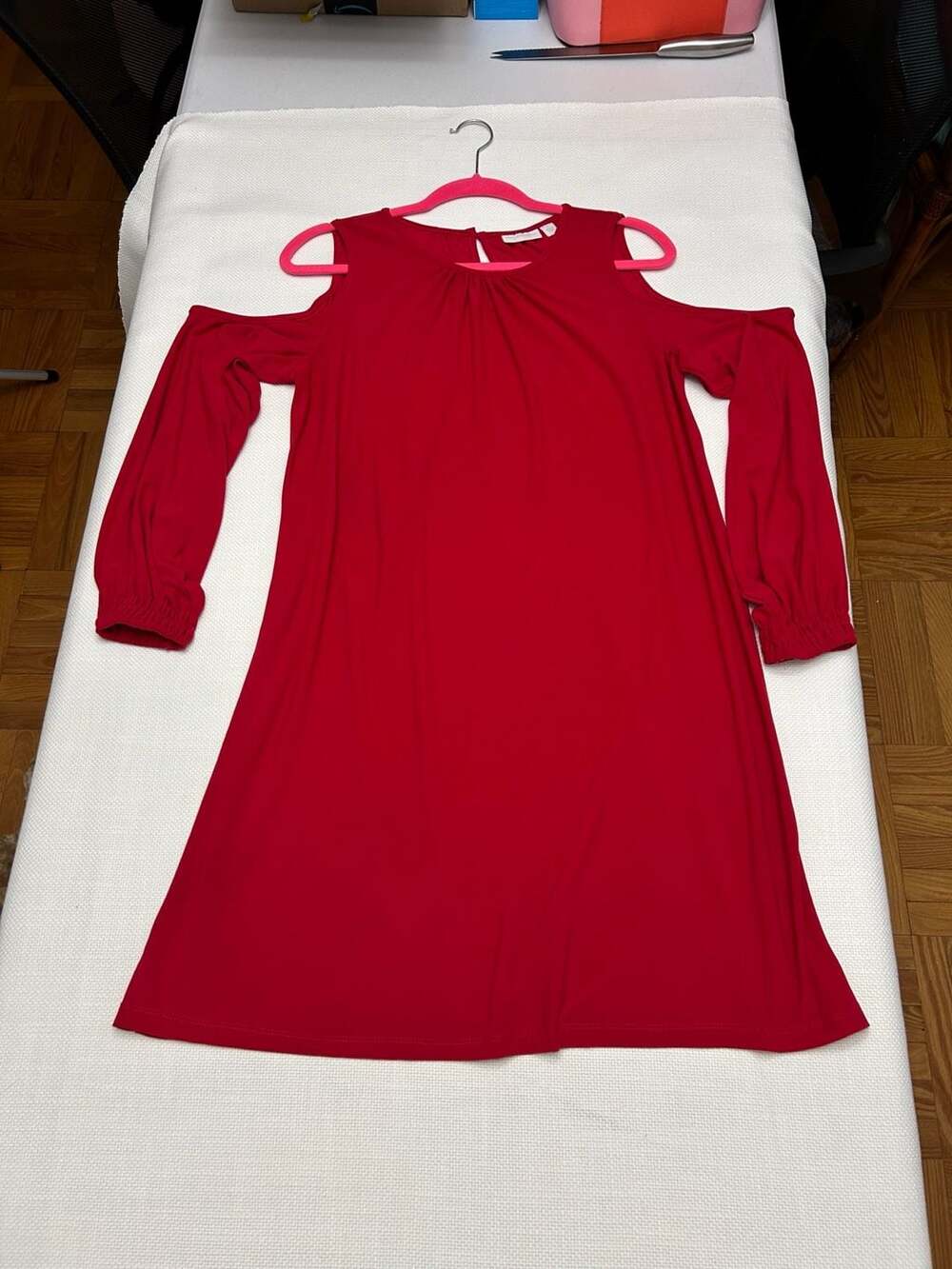 New York & Company Stretch Long Sleeve Cold-Shoulder Red Shift Dress